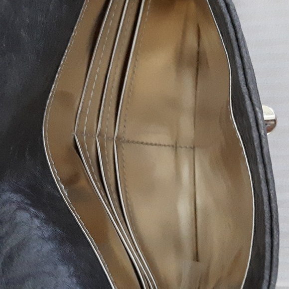 Steve Madden Pewter Wristlet - Picture 6 of 8